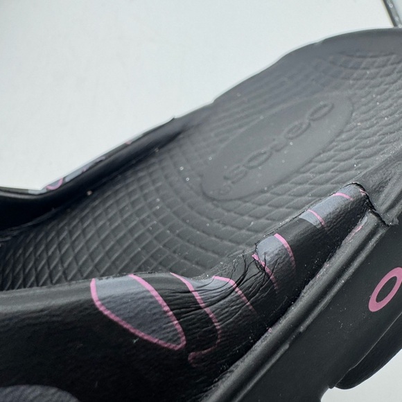 OOFOS OOAHH SPORT UNISEX PROJECT PINK/BLACK CAMO SLIDE ON SANDALS Size 8 - Picture 3 of 13